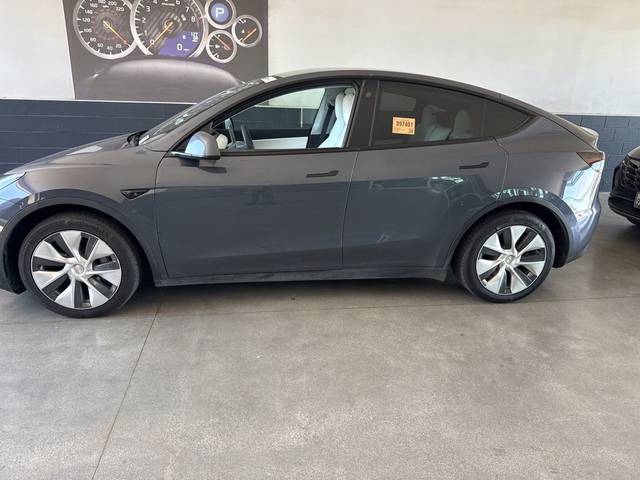 2021 Tesla Model Y Long Range AWD photo