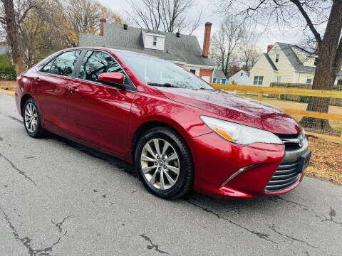 2015 Toyota Camry XLE FWD photo