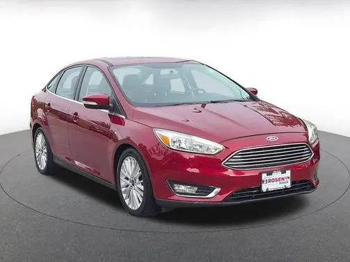 2015 Ford Focus Titanium FWD photo