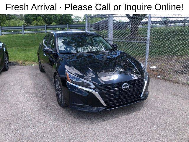 2023 Nissan Altima 2.5 SV FWD photo