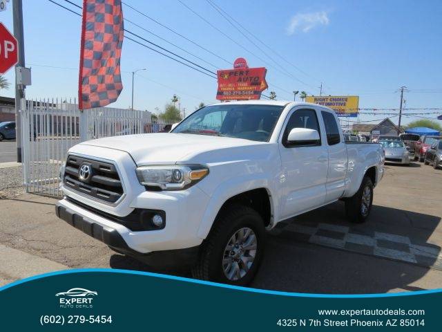 2016 Toyota Tacoma SR5 4WD photo