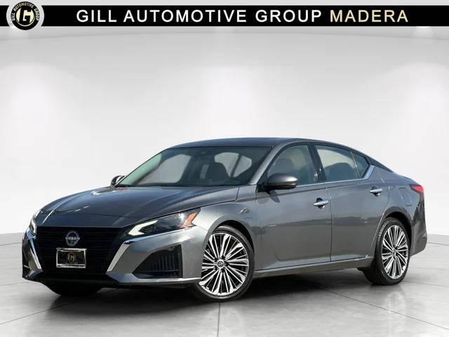 2023 Nissan Altima 2.5 SL FWD photo