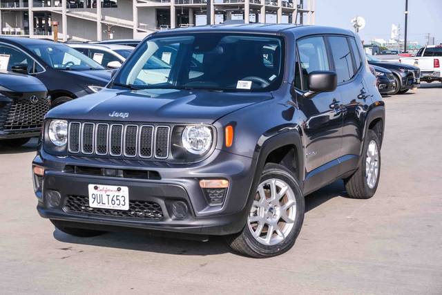2023 Jeep Renegade Latitude 4WD photo