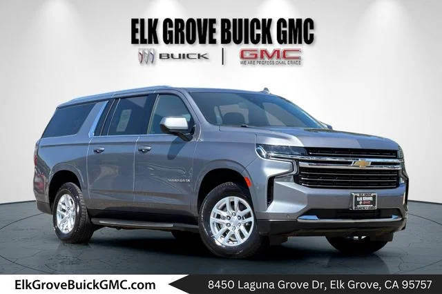 2022 Chevrolet Suburban LT 4WD photo
