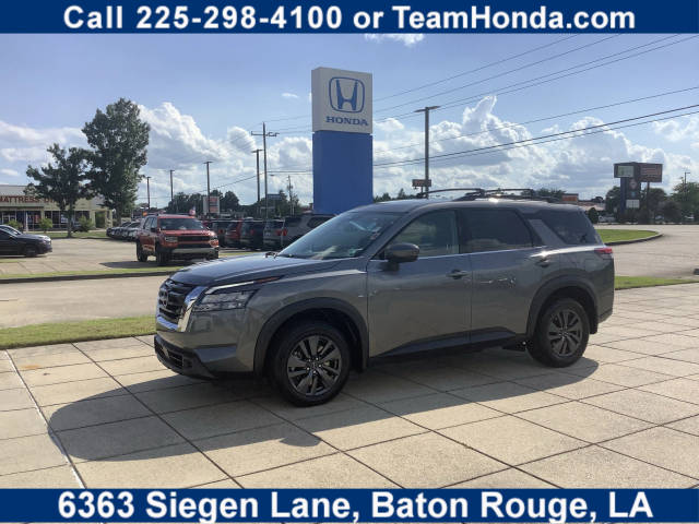 2023 Nissan Pathfinder SV FWD photo
