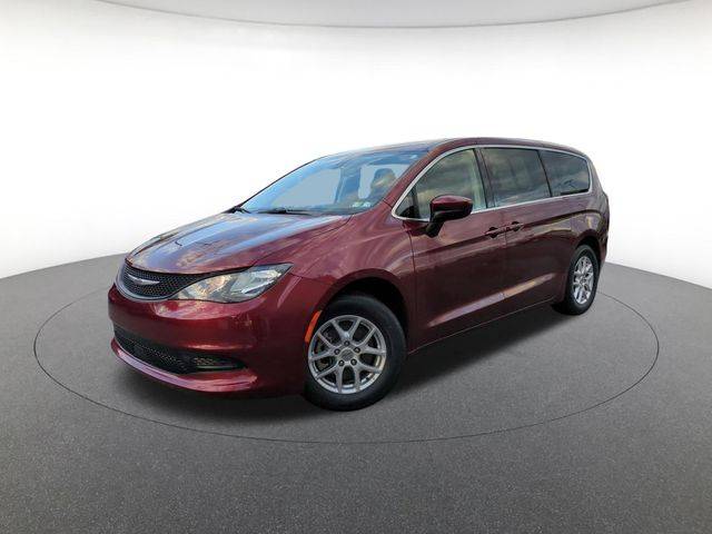 2022 Chrysler Voyager LX FWD photo
