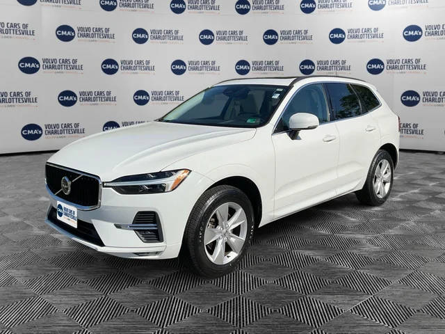2022 Volvo XC60 Momentum AWD photo