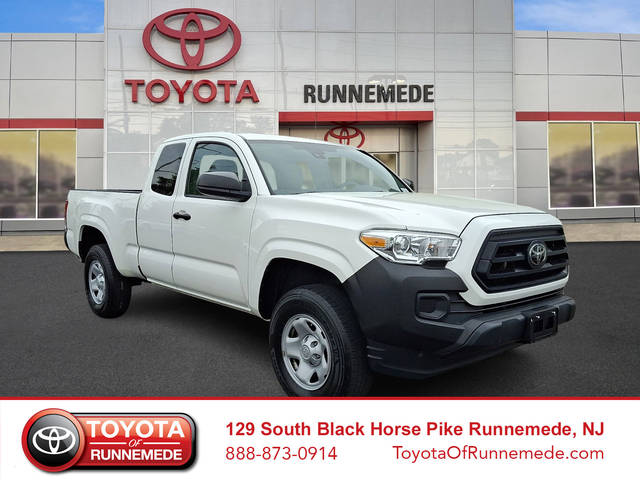 2022 Toyota Tacoma SR 4WD photo