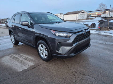 2020 Toyota RAV4 Hybrid LE AWD photo
