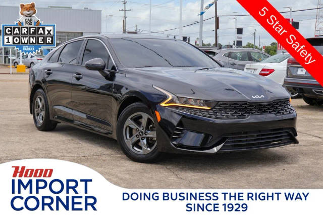 2022 Kia K5 LXS FWD photo