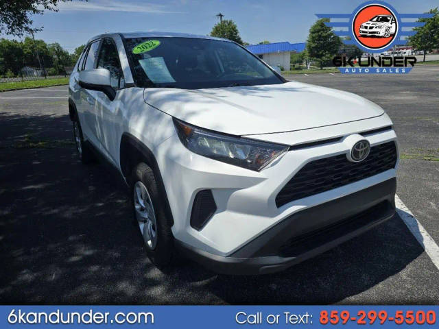 2022 Toyota RAV4 LE FWD photo