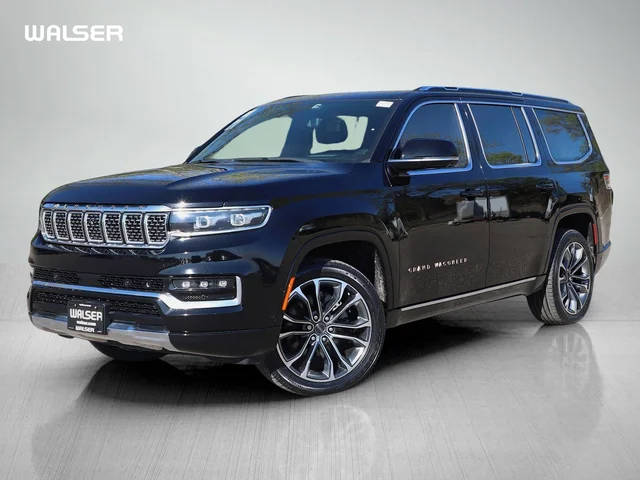 2022 Jeep Grand Wagoneer Series III 4WD photo