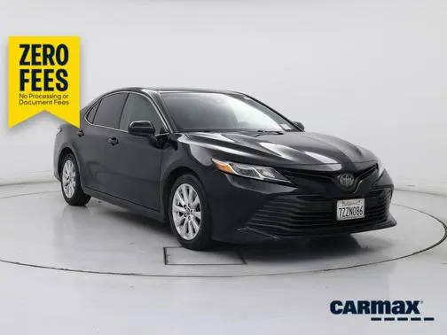 2018 Toyota Camry LE FWD photo