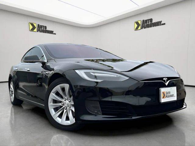 2016 Tesla Model S  RWD photo