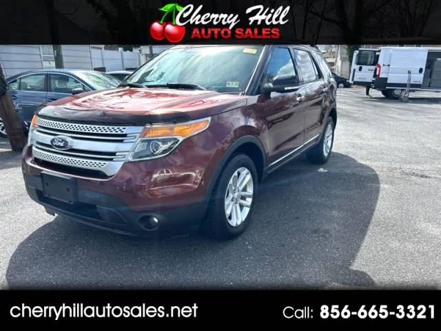 2015 Ford Explorer XLT 4WD photo