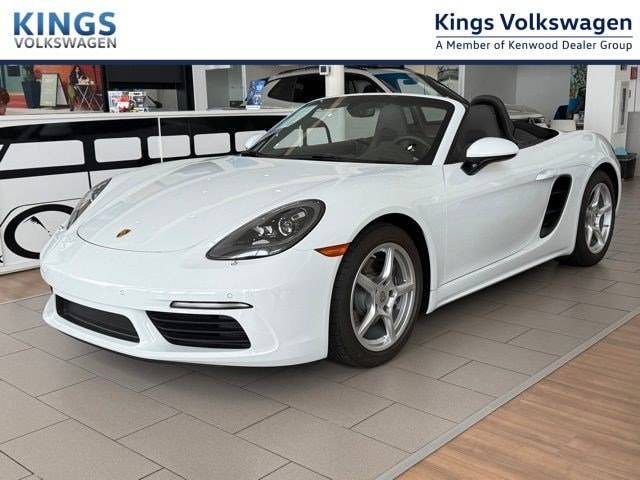2023 Porsche Boxster RWD photo