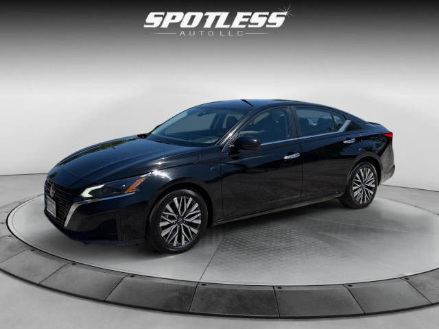 2023 Nissan Altima 2.5 SV FWD photo