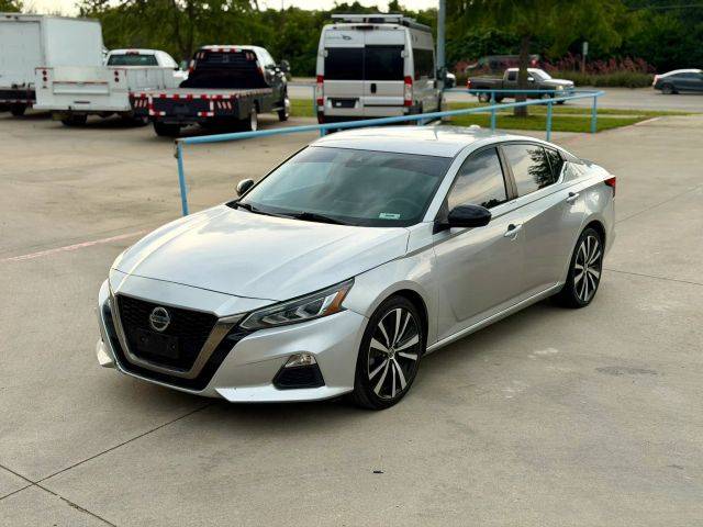 2021 Nissan Altima 2.5 SR FWD photo