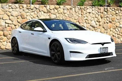 2022 Tesla Model S  AWD photo
