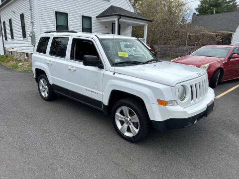 2015 Jeep Patriot Latitude 4WD photo