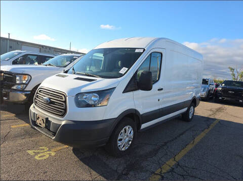 2017 Ford Transit Van  RWD photo