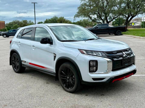 2023 Mitsubishi Outlander Sport LE 4WD photo