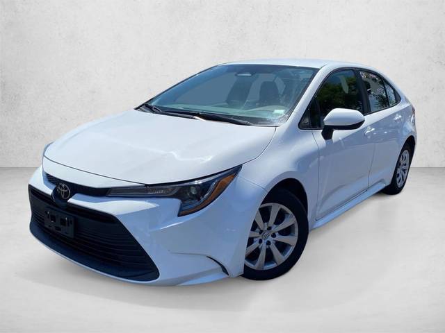 2023 Toyota Corolla LE FWD photo