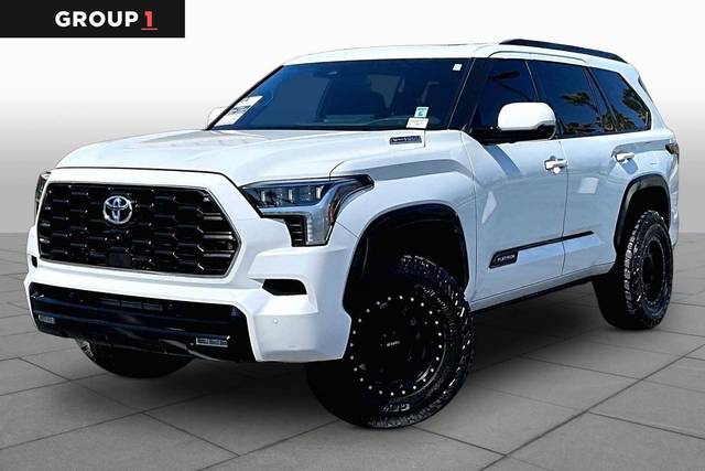 2023 Toyota Sequoia Platinum 4WD photo