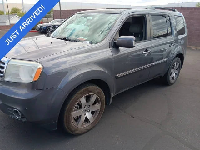2015 Honda Pilot Touring FWD photo
