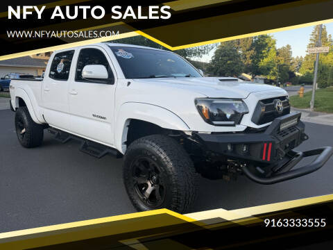 2015 Toyota Tacoma  4WD photo