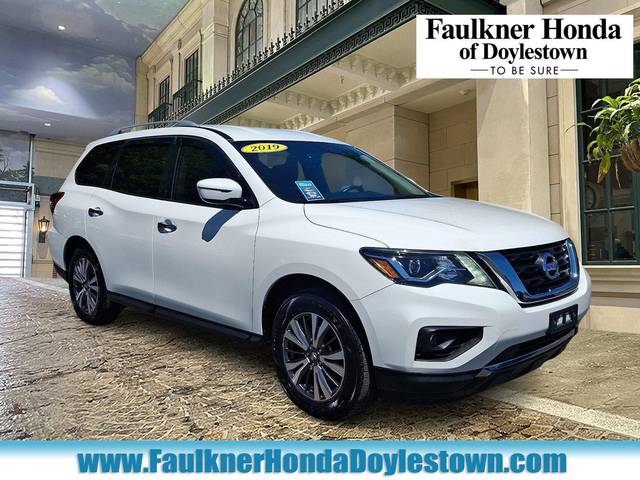 2019 Nissan Pathfinder SV 4WD photo