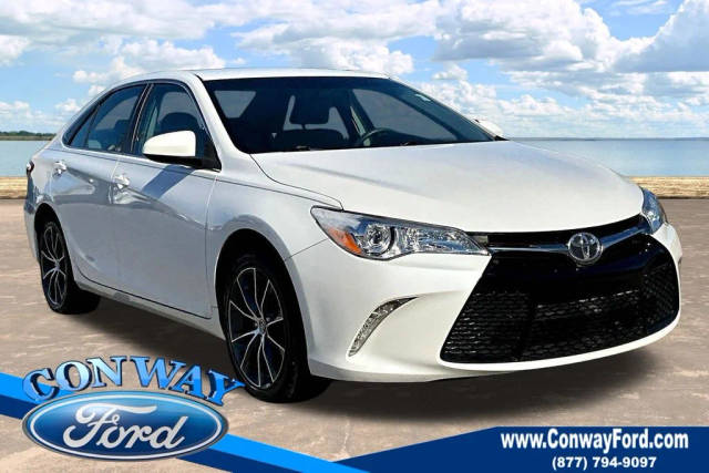 2017 Toyota Camry XSE FWD photo