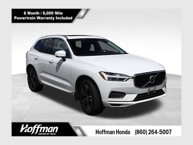 2020 Volvo XC60 Momentum AWD photo