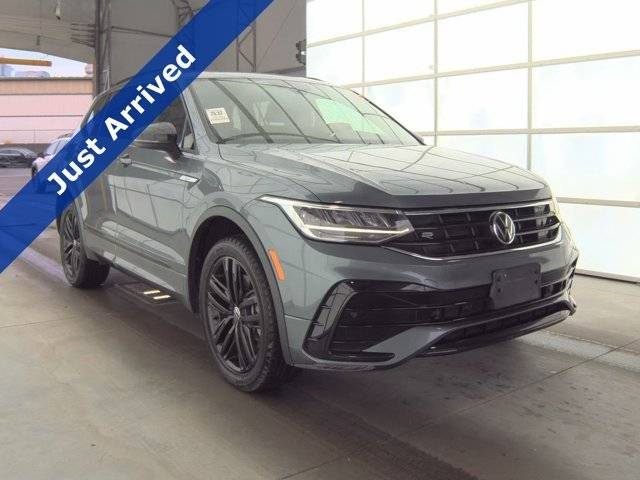 2022 Volkswagen Tiguan SE R-Line Black AWD photo