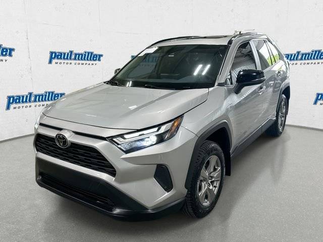 2023 Toyota RAV4 XLE AWD photo