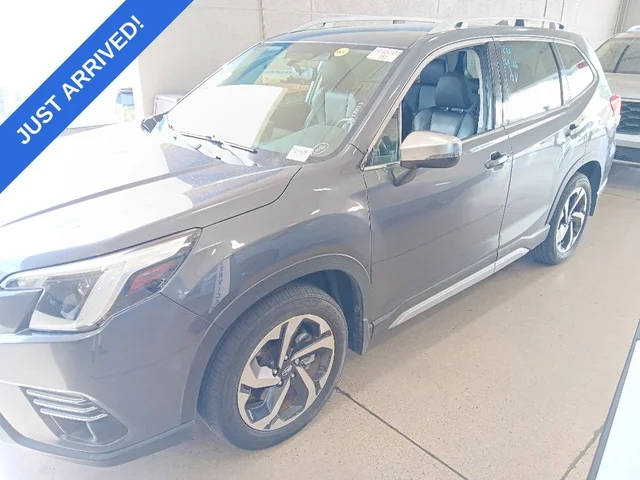 2022 Subaru Forester Touring AWD photo