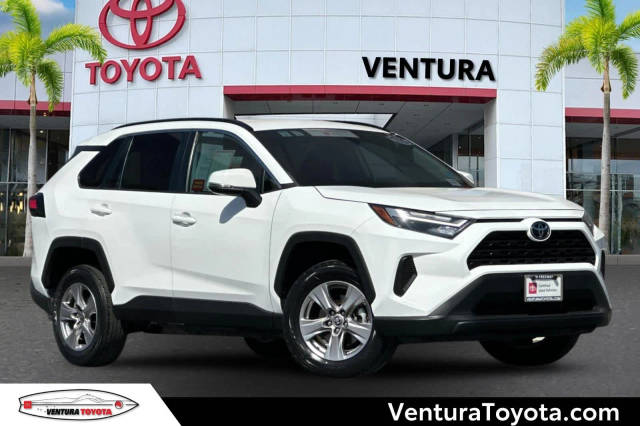 2023 Toyota RAV4 XLE AWD photo