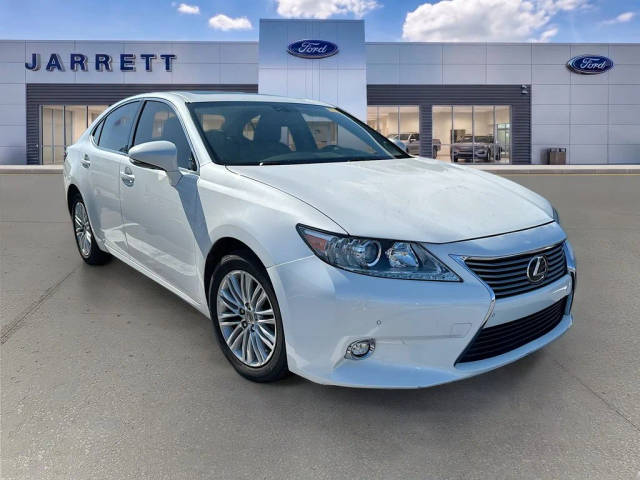 2015 Lexus ES Crafted Line FWD photo
