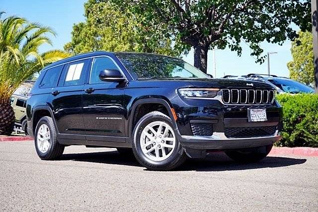 2023 Jeep Grand Cherokee L Laredo RWD photo