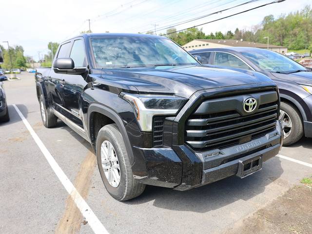 2022 Toyota Tundra SR5 4WD photo