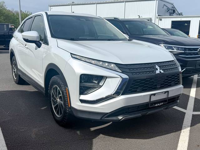 2022 Mitsubishi Eclipse Cross ES 4WD photo