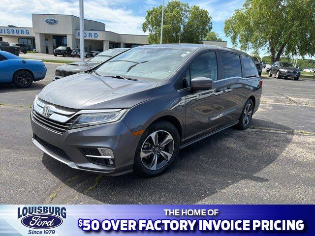 2018 Honda Odyssey Touring FWD photo