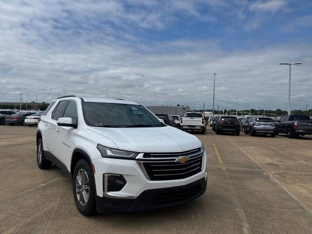 2023 Chevrolet Traverse LT Leather AWD photo