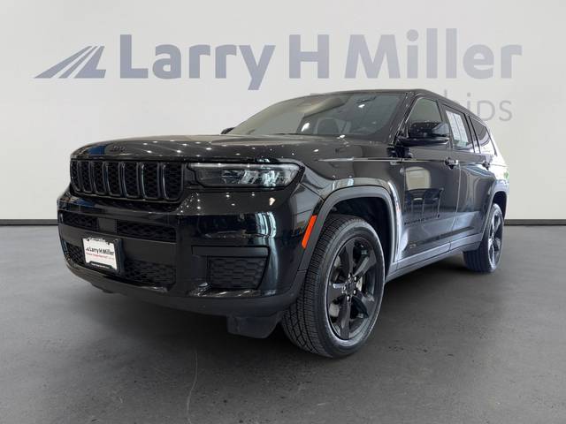 2023 Jeep Grand Cherokee L Altitude 4WD photo