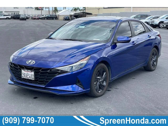 2022 Hyundai Elantra SEL FWD photo