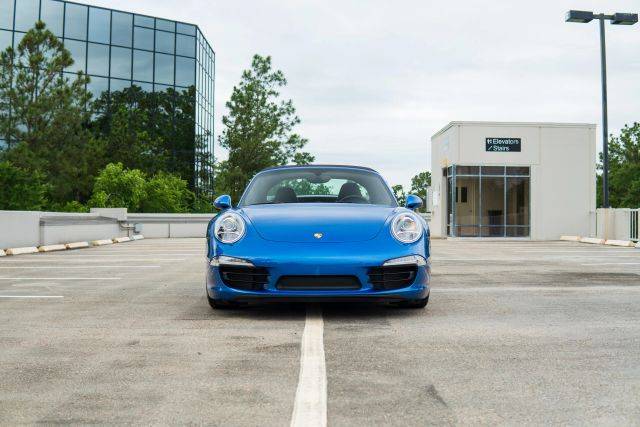 2015 Porsche 911 4S AWD photo