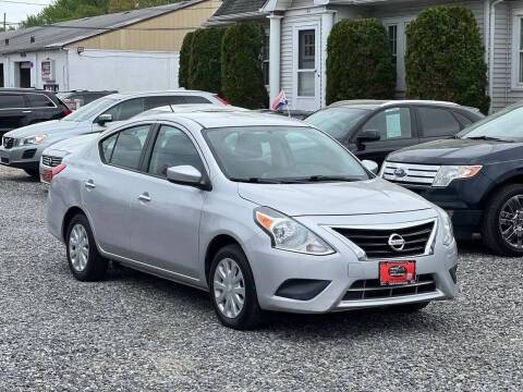 2018 Nissan Versa SV FWD photo