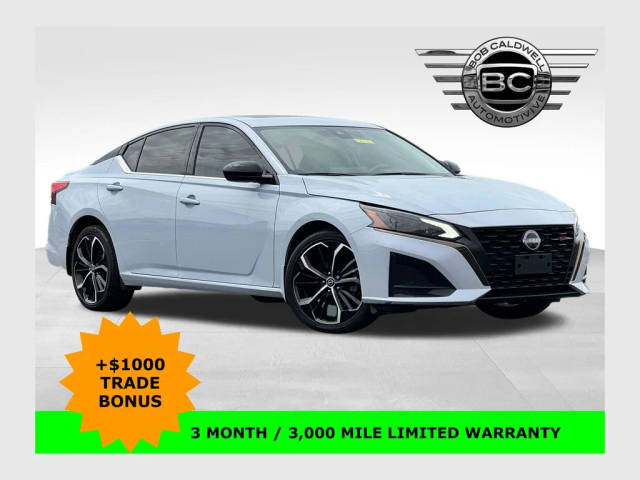 2023 Nissan Altima 2.5 SR AWD photo