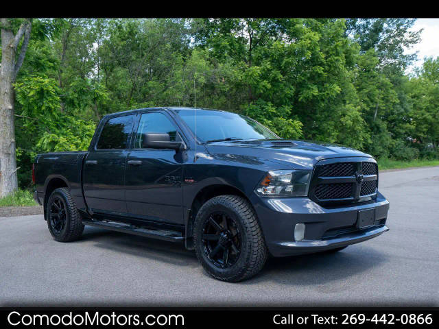 2019 Ram 1500 Express 4WD photo