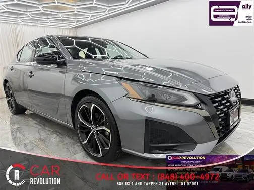 2023 Nissan Altima 2.5 SR FWD photo